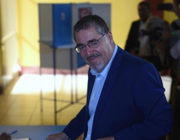 El acad&eacute;mico Bernardo Ar&eacute;valo de Le&oacute;n gana la elecci&oacute;n presidencial en Guatemala