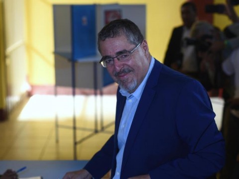 El acad&eacute;mico Bernardo Ar&eacute;valo de Le&oacute;n gana la elecci&oacute;n presidencial en Guatemala