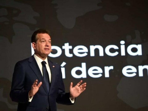 Ito Bison&oacute; afirma "la mala pol&iacute;tica" de gobiernos anteriores afect&oacute; rendimiento de zonas francas