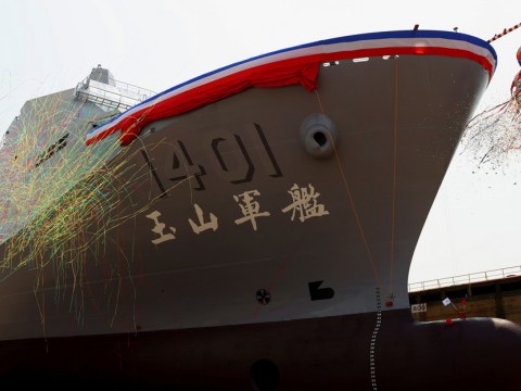 Taiw&aacute;n presenta un nuevo buque de asalto anfibio pensado para un eventual conflicto con China