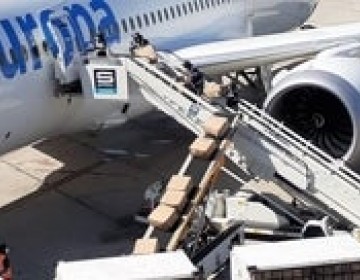 Impacto coronavirus lleva a las aerol&iacute;neas a adaptarse a vuelos de carga
