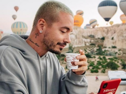  Se desata pol&eacute;mica por elecci&oacute;n de J Balvin como artista afrolatino del a&ntilde;o