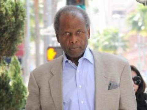 Muere Sidney Poitier, primer actor negro en ganar un Oscar como protagonista