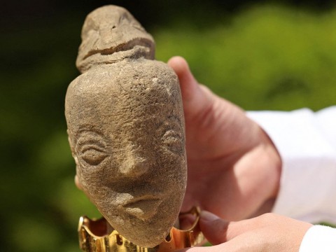 Un campesino palestino descubri&oacute; en su terreno una estatua de 4.500 a&ntilde;os de edad