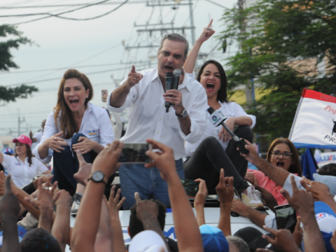 Luis Abinader sobre Faride Raful: &ldquo;El Distrito Nacional le queda peque&ntilde;o&rdquo;