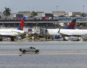 Aeropuerto de Fort Lauderdale reabre tras inundaciones en La Florida