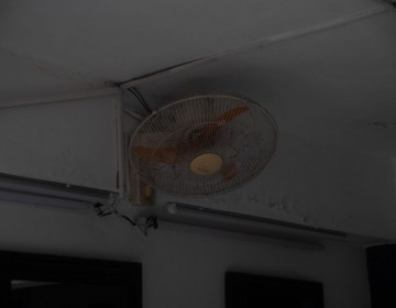 &iquest;C&oacute;mo enfrentan la falta de electricidad los moradores del Gran Santo Domingo?