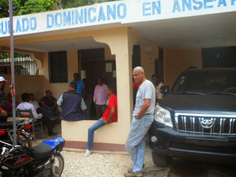 Canciller&iacute;a ha emitido 376,900 visas a haitianos desde agosto de 2020