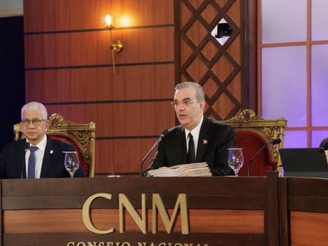 Consejo de la Magistratura entrevista a otros 21 aspirantes al TC