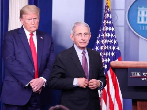 Trump le dice idiota al epidemi&oacute;logo jefe de EE.UU. y amenaza con despedirle