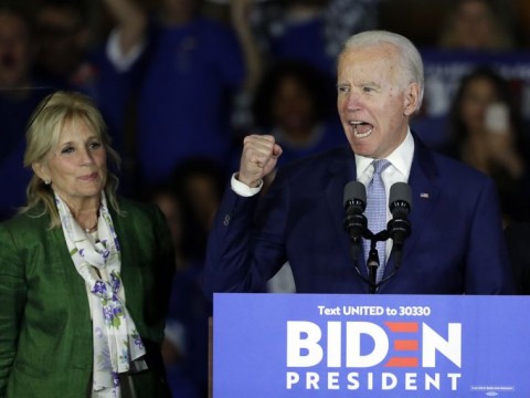 &ldquo;Solo dices mierda&rdquo; la respuesta del precandidato dem&oacute;crata Joe Biden a un trabajador de una planta de veh&iacute;culos