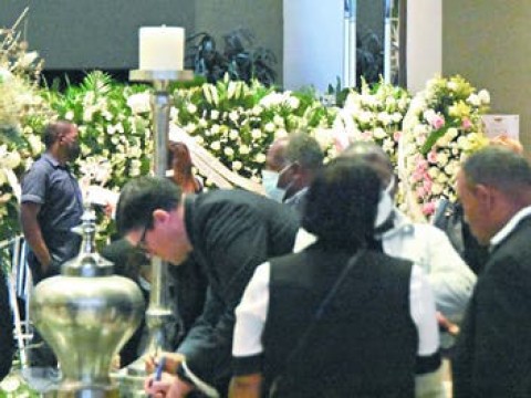 Restos de la exprimera dama Rosa G&oacute;mez de Mej&iacute;a ser&aacute;n sepultados hoy
