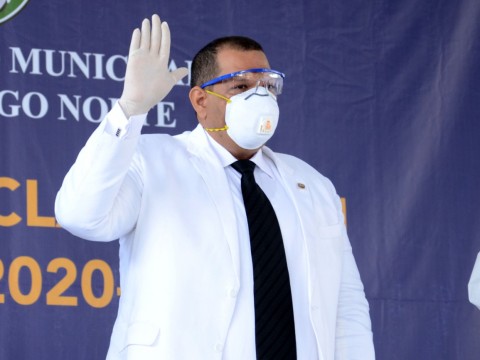 Guzm&aacute;n asegura a mun&iacute;cipes de SDN que no defraudar&aacute; la confianza y la oportunidad que le dieron para dirigirlos