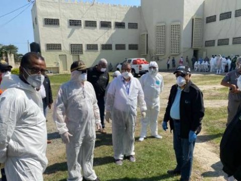 Aumentan a 76 los presos con COVID-19 en la c&aacute;rcel de La Romana