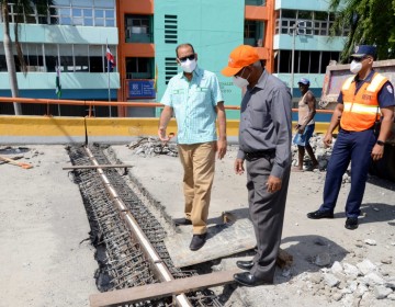 Ministro de Obras P&uacute;blicas supervisa trabajos en Elevado V Centenario