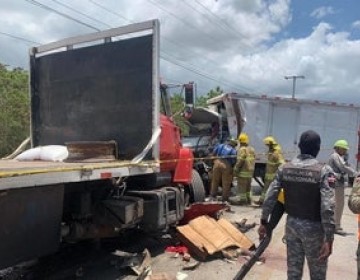 Accidente de tr&aacute;nsito deja 5 muertos en Azua 