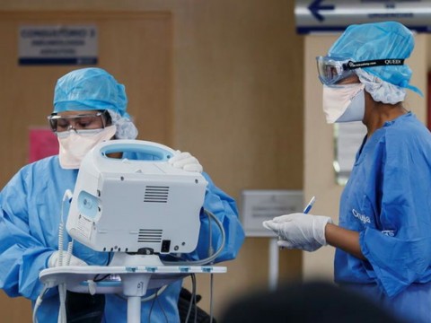China mantiene la tendencia a la baja de nuevos positivos por coronavirus