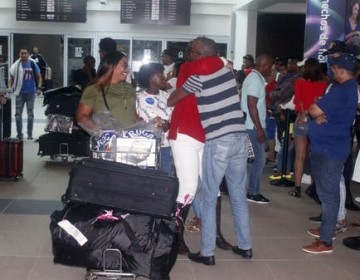 Miles de dominicanos ausentes llegan al pa&iacute;s a pasar las navidades 