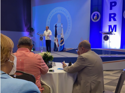 PRM imparte seminario para unificar relaci&oacute;n entre Gobierno y legisladores