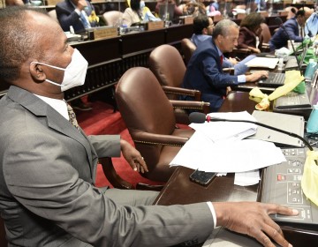 Diputados eligen comisi&oacute;n estudiar&aacute; iniciativa crea inhabilitaci&oacute;n de personas hayan abusado de menores