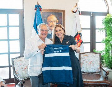 Alcaldesa Carolina Mej&iacute;a designa a Frank Rainieri como mentor tur&iacute;stico de Santo Domingo