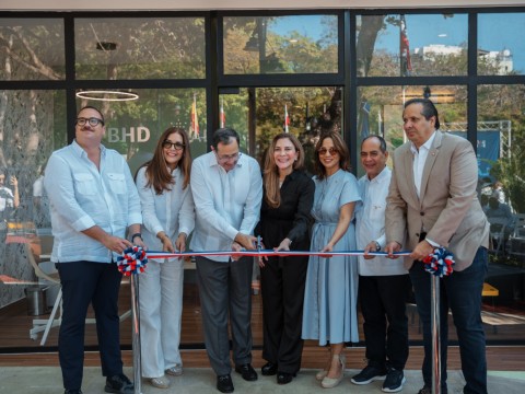 Alcald&iacute;a del DN y el Banco BHD inauguran sala de lactancia en el parque Iberoam&eacute;rica