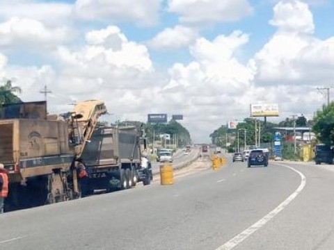 Trabajos autopista 6 de Noviembre contin&uacute;an su ritmo