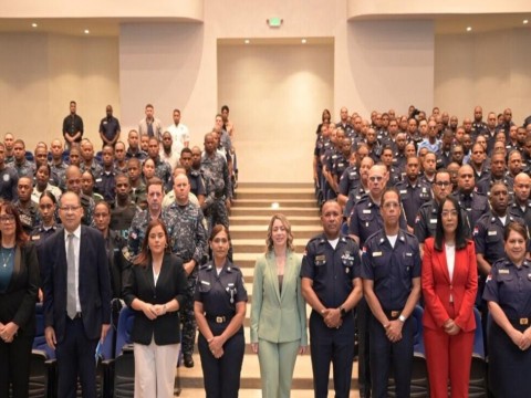  Polic&iacute;a Nacional suma agentes a consulta para prevenir la violencia contra las mujeres