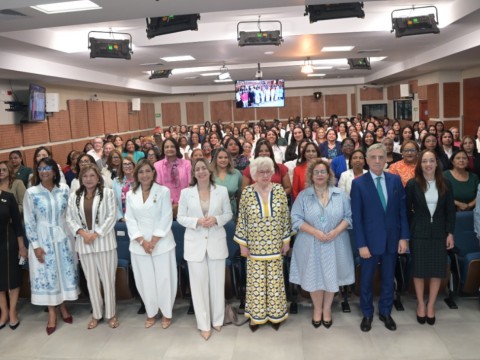 Ministerio de la Mujer y OEA fortalecen liderazgo pol&iacute;tico de mujeres rurales de la regi&oacute;n