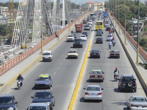 El dinamismo retorna al pa&iacute;s despu&eacute;s de dos meses de cierre comercial y de transporte