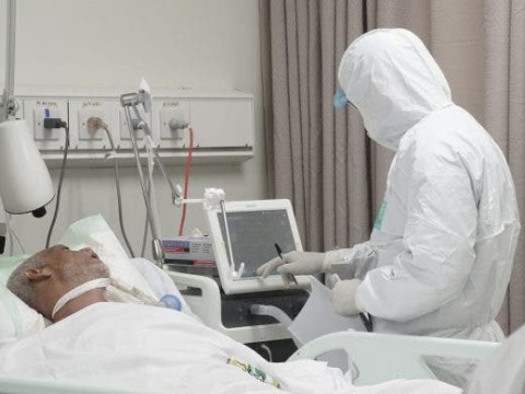 Ocupaci&oacute;n de camas UCI aumenta al 51%