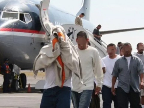 Estados Unidos repatr&iacute;a hoy a 104 dominicanos