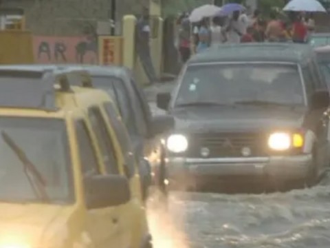 Meteorolog&iacute;a prev&eacute; lluvias dispersas y r&aacute;fagas de viento