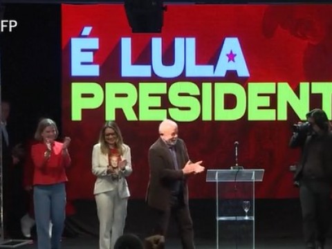 Brasil ir&aacute; a segunda vuelta tras sorpresa de Bolsonaro