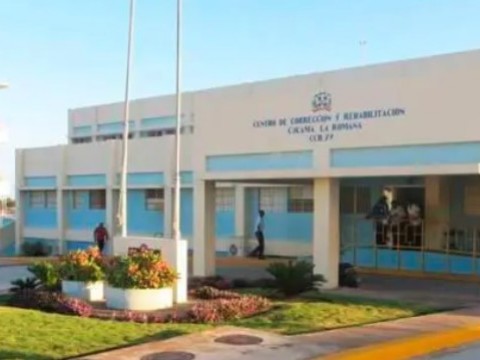 Cuatro reos heridos durante ri&ntilde;a en La Romana
