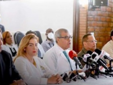Colegio M&eacute;dico Dominicano suspender&aacute; servicios a otra ARS en enero