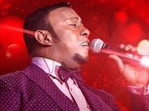 Antony Santos celebrar&aacute; el tradicional concierto &ldquo;Bazucazo navide&ntilde;o&rdquo; este s&aacute;bado 17 de diciembre