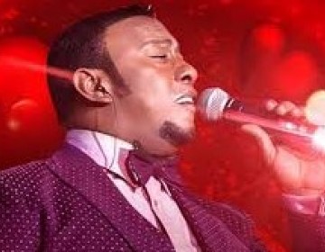 Antony Santos celebrar&aacute; el tradicional concierto &ldquo;Bazucazo navide&ntilde;o&rdquo; este s&aacute;bado 17 de diciembre