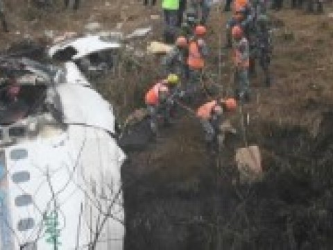 Sin esperanza de sobrevivientes, Nepal llora a v&iacute;ctimas del accidente a&eacute;reo de Yeti Airlines