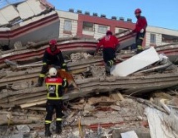 Rescatan a turca, 258 horas despu&eacute;s