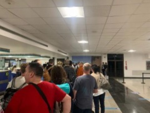 Aerol&iacute;nea Condor suspende vuelo Puerto Plata-Santo Domingo y obliga a pasajeros a tomar autob&uacute;s