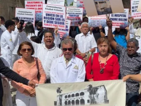M&eacute;dicos y comunitarios de la Zona Colonial demandan la terminaci&oacute;n del Padre Billini