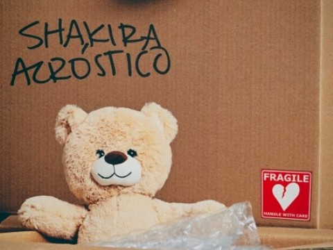 Shakira&nbsp;lanz&oacute; su nuevo sencillo "Acr&oacute;stico"