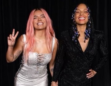 Karol G cumple sue&ntilde;o de cantar con Alicia Keys