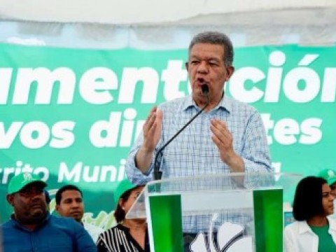 Leonel denuncia hospital en La Romana est&aacute; cerrado pese a Gobierno inaugurarlo
