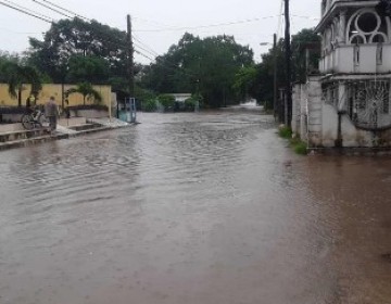 Cuba adopta medidas sanitarias por el impacto de temporal de lluvias en el este del pa&iacute;s