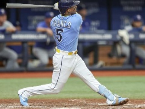 Wander Franco la sac&oacute; y remolc&oacute; tres para comandar triunfo de Rays