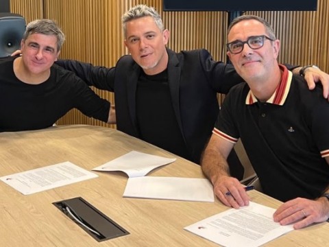 ALEJANDRO SANZ se une de los artistas m&aacute;s relevantes de la m&uacute;sica Hispano- Americana, se une a Sony Music Entertainment&nbsp;