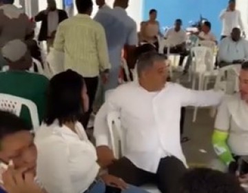 Perreme&iacute;stas asisten a Casa Nacional a inscribir precandidaturas