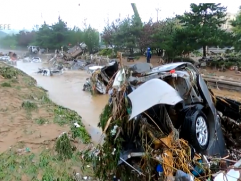 Pek&iacute;n registra la mayor lluvia en 140 a&ntilde;os tras el paso del tif&oacute;n Doksuri